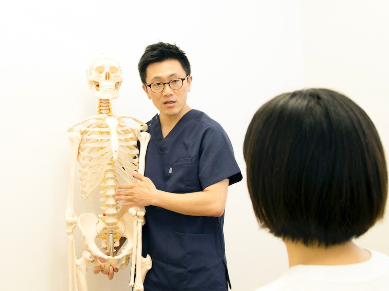 整体院の診療風景